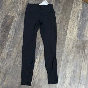 Lululemon HR Wunder Under